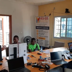 Atelier IoT et domotique avec matériel connecté, Mega-Ique Digital à Douala